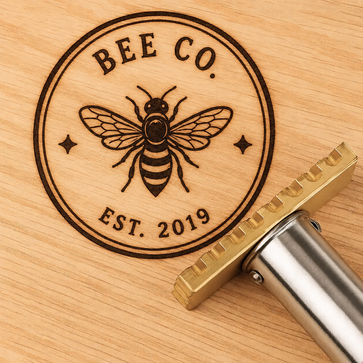 Personalized Electric Bee Branding Iron – Custom Beehive Logo Stamp for Beekeepers and Crafters