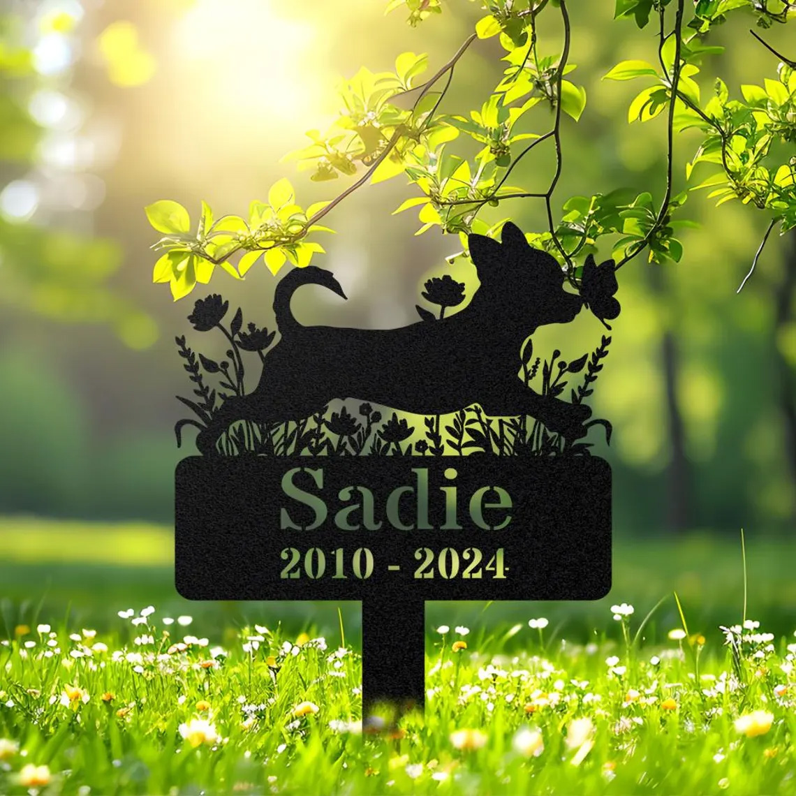 Custom Chihuahua Memorial Stake,Chihuahua Metal Grave Marker,Personalized Dog Cemetery Stake,Dog Memorial,Loss of Dog Gift,Remembrance Stake
