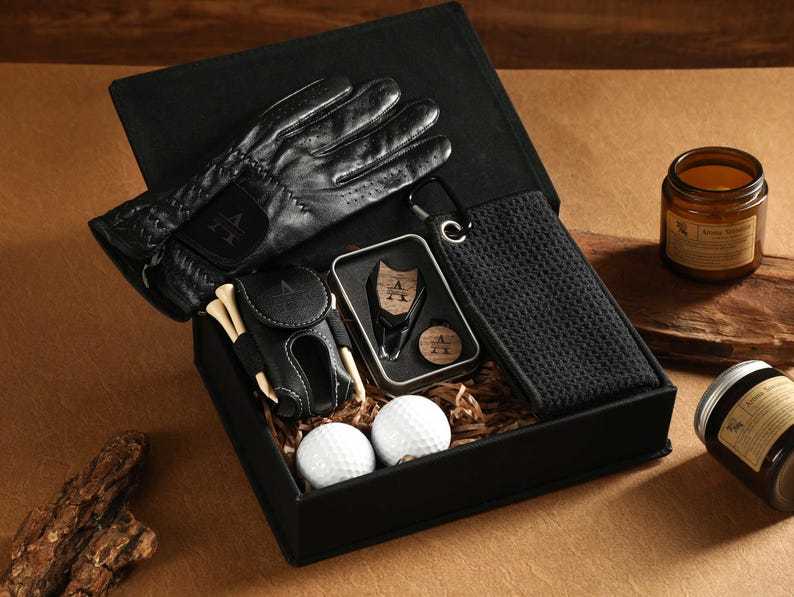 Personalized Golf Gift Set, Gift Set for Golfer, Golf Balls, Golf Bag 