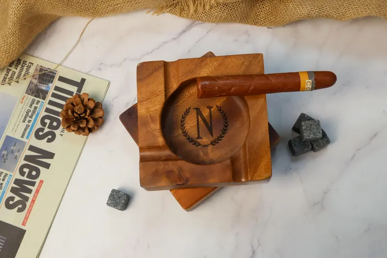 Personalized Cigar Ashtrays, Cigar Stands, Unique Ashtrays, Cigar Accessories, Husband and Father Gifts, Walnut Ashtrays, Groomsmen Gifts