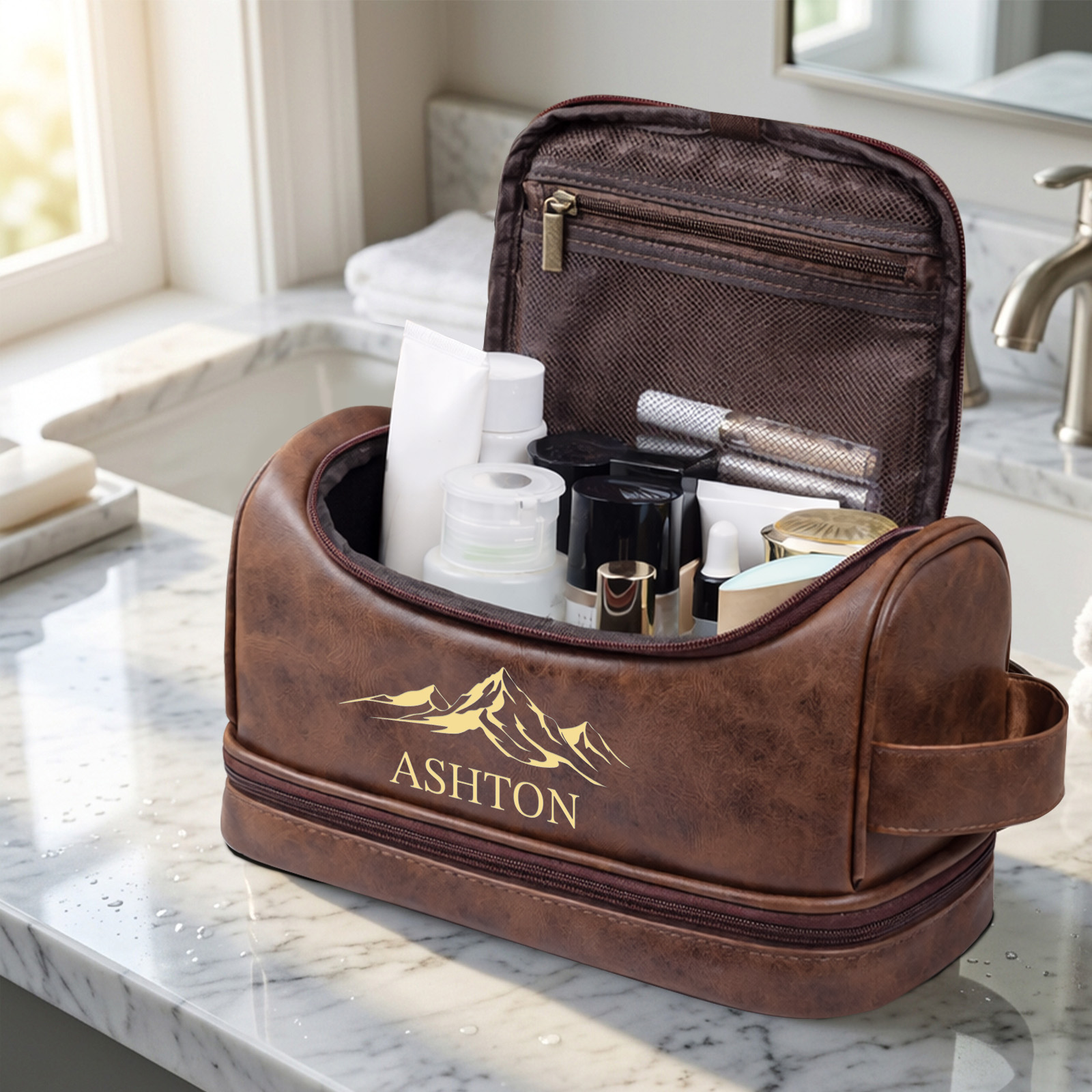 Baseball Personalized Dopp Kit, Groomsmen Gifts, Men's Leather Toiletry Bag, , Men's Leather Accessory, Anniversary Gift for Him