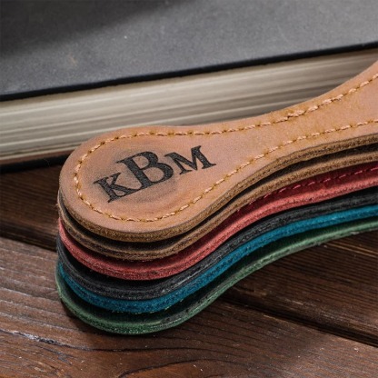 Personalized Magnetic Leather Bookmark Clip with Initial Monogram Reading Accessory Gift for Friends Bookworm