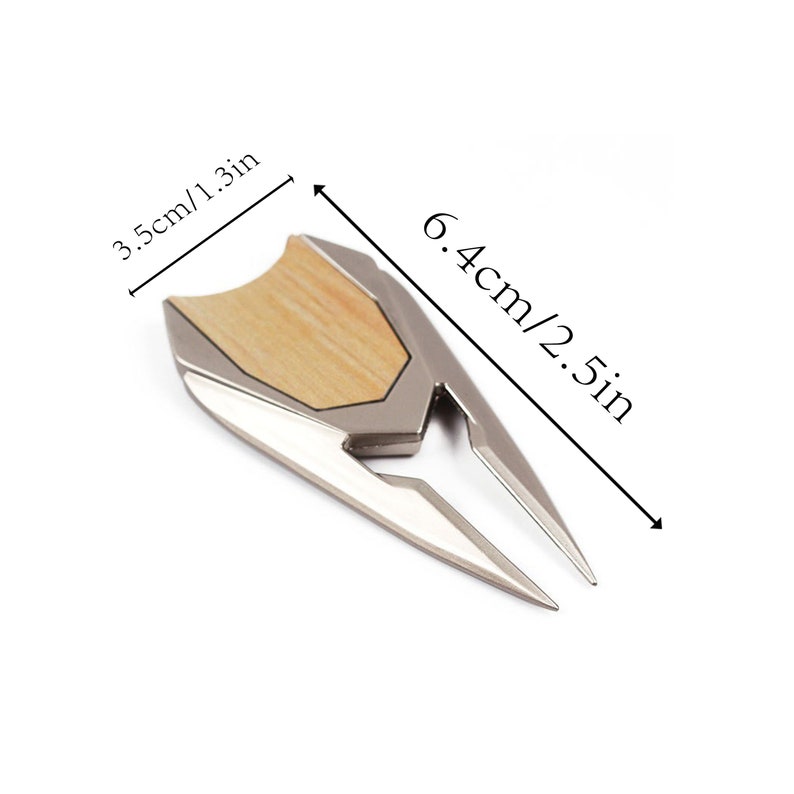 Personalized Golf Divot Tool – A Custom Gift Every Golfer Will Love
