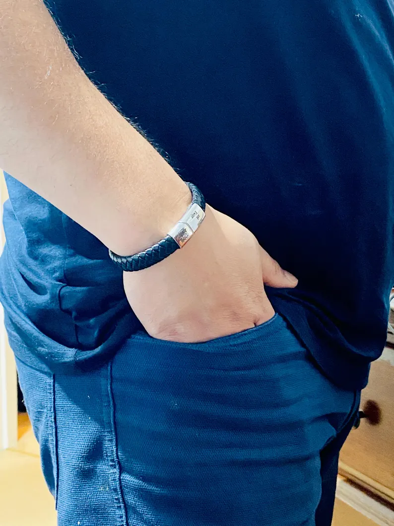 Personalised Mens Medical ID Bracelet, Engraved Leather Medical Alert, Emergency ID for Diabetes Allergy Epilepsy, Gift for Him