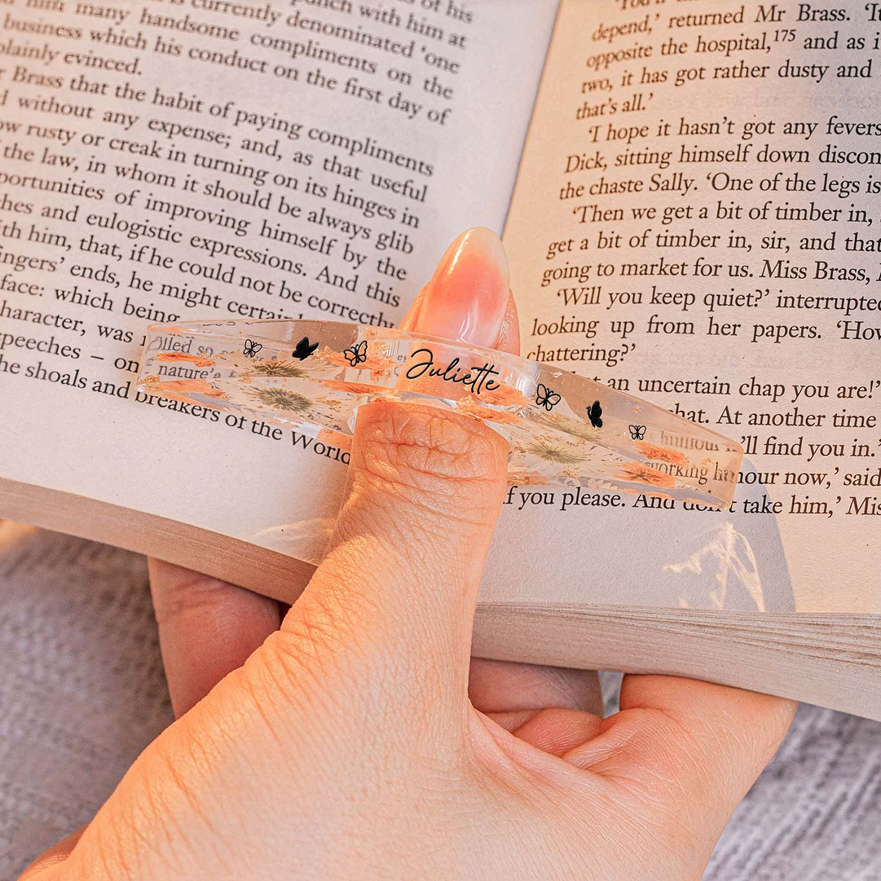 Personalized Resin Book Page Holder Real Flower, Floral Flower, Book Lover Perfect Book Lover Gift for Birthday or Anniversary 