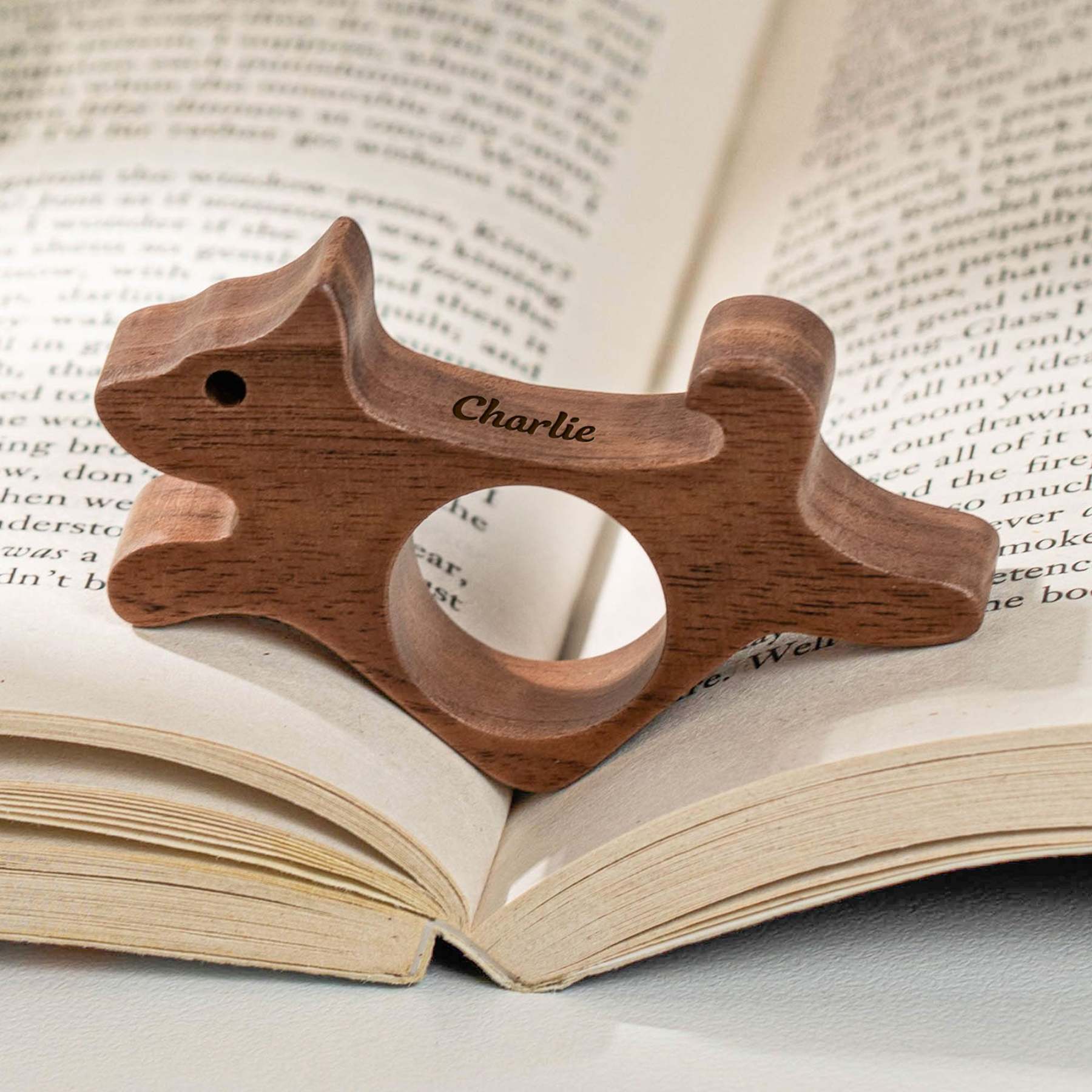 Personalized Walnut Book Page Holder, Custom Name Wooden Thumb Page Spreader, Perfect Book Lover Gift for Birthday or Anniversary 