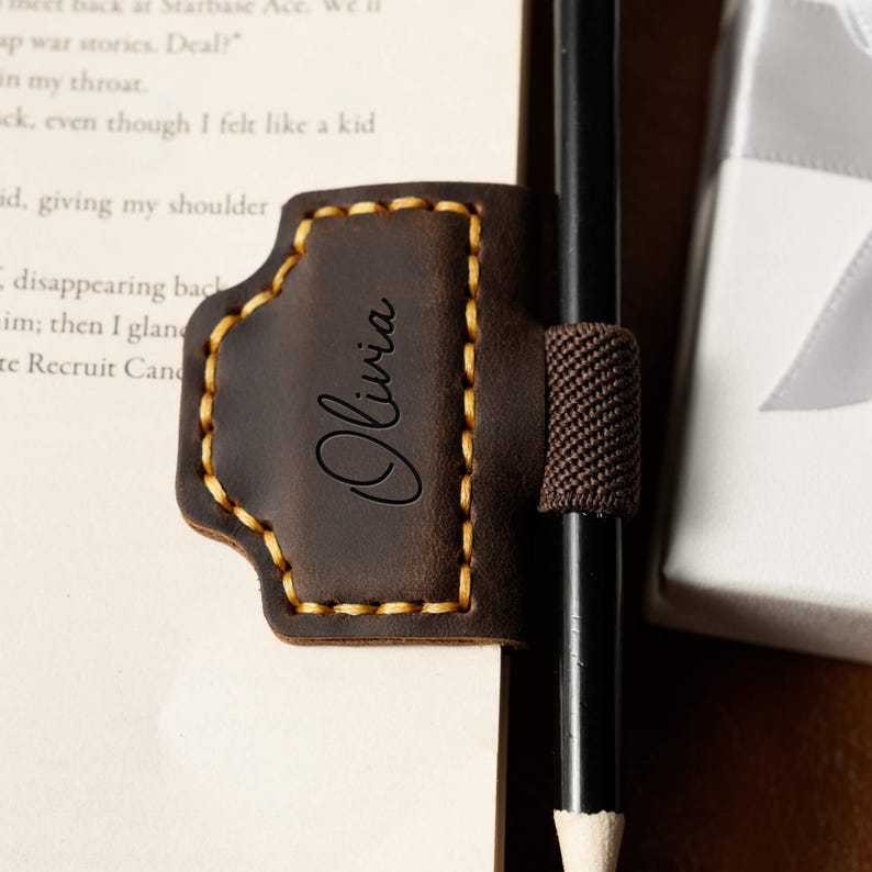 Personalized Leather Magnetic Bookmark with Pen Clip: Handmade Reader Gift School Office Gift for Book Lover Bookworm