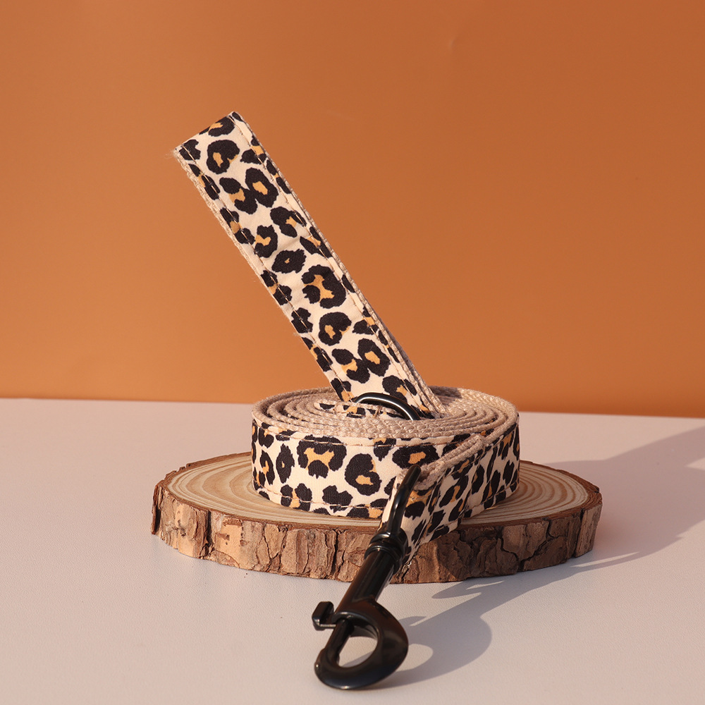 Personalized Leopard Print Dog Collar – Custom Engraving & Adjustable Fit
