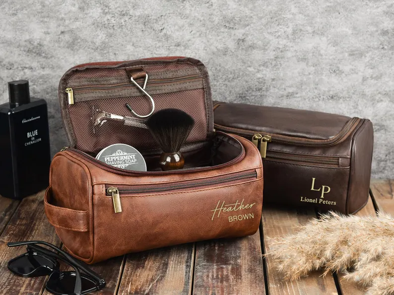 Personalized Men's Leather Toiletry Bag, Custom Engraved Dopp Kits, Travel Toiletry Bag, Leather Accessory,Groomsmen Gift,Father's Day Gift