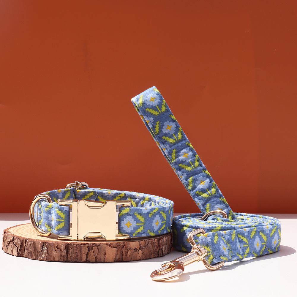 Personalized Floral Pet Collar – Adjustable Collar with Custom Engraved Buckle