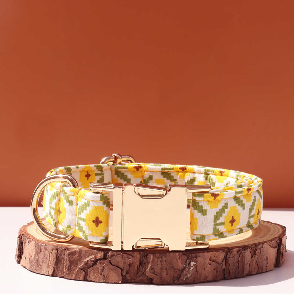 Personalized Floral Pet Collar – Adjustable Collar with Custom Engraved Buckle