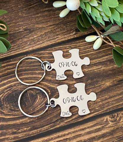 Personalized puzzle keychains, couples keychain, puzzle piece, wedding gift, couples gift, anniversary keychain, puzzle gift, date, letters