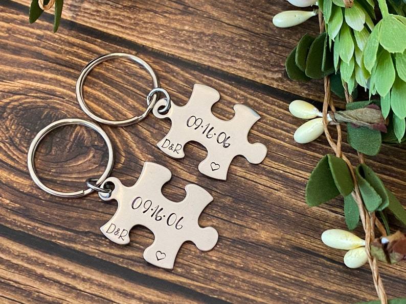 Personalized puzzle keychains, couples keychain, puzzle piece, wedding gift, couples gift, anniversary keychain, puzzle gift, date, letters
