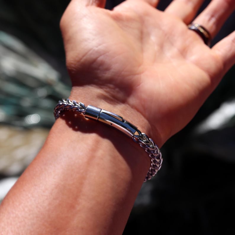 Personalized Franco Chain Bracelet: Engraved Stainless Steel Men's Bracelet