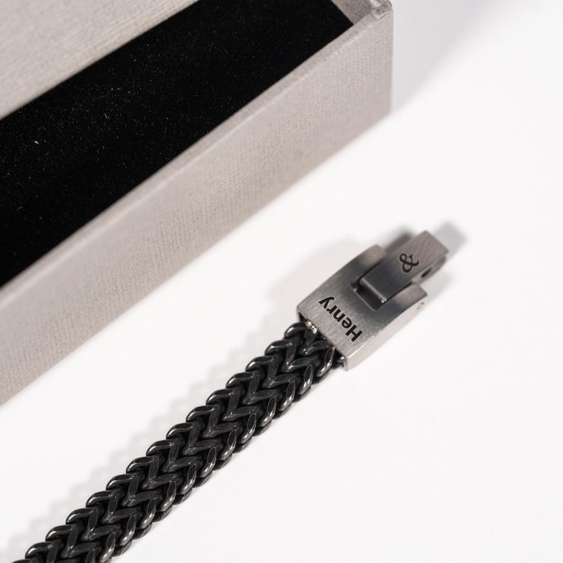 Men's Vintage Stainless Steel Bracelet: Personalized Engraved Chain