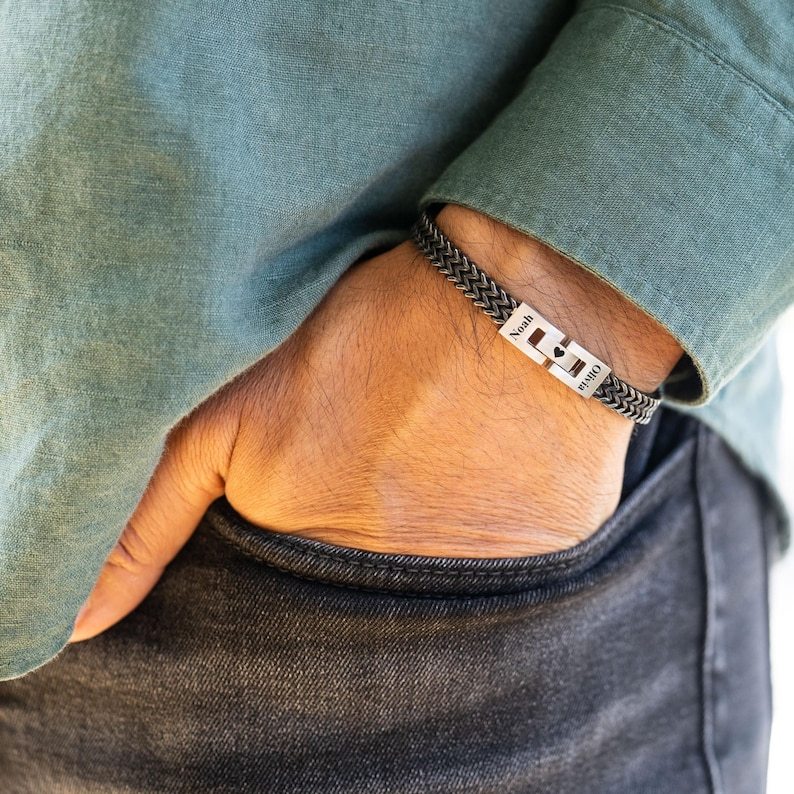 Men's Vintage Stainless Steel Bracelet: Personalized Engraved Chain