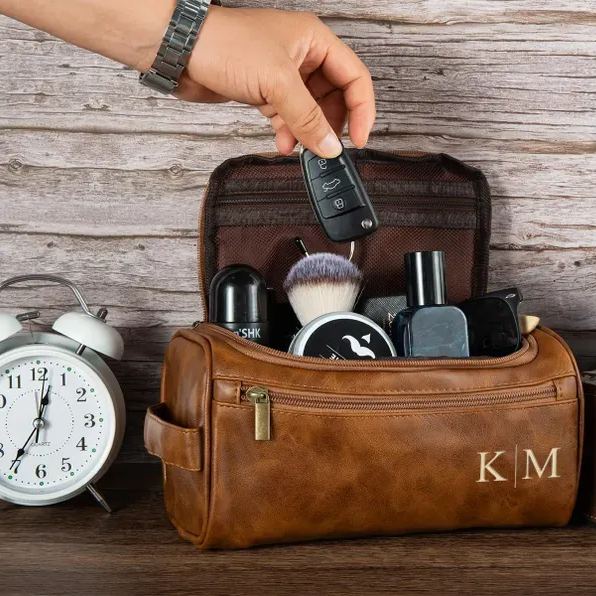 Personalized Groomsmen Toiletry Bag Gift,Engraved Men's Leather Toiletry Bag,Groomsmen Gifts,Father's Day Gift for Dad,Custom Gift for Men