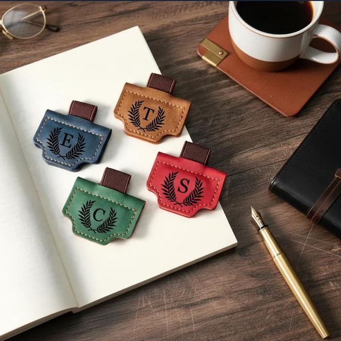 Personalized Leather Magnetic Bookmark with Box, Book Lover Gift, Handmade Reading Accessories