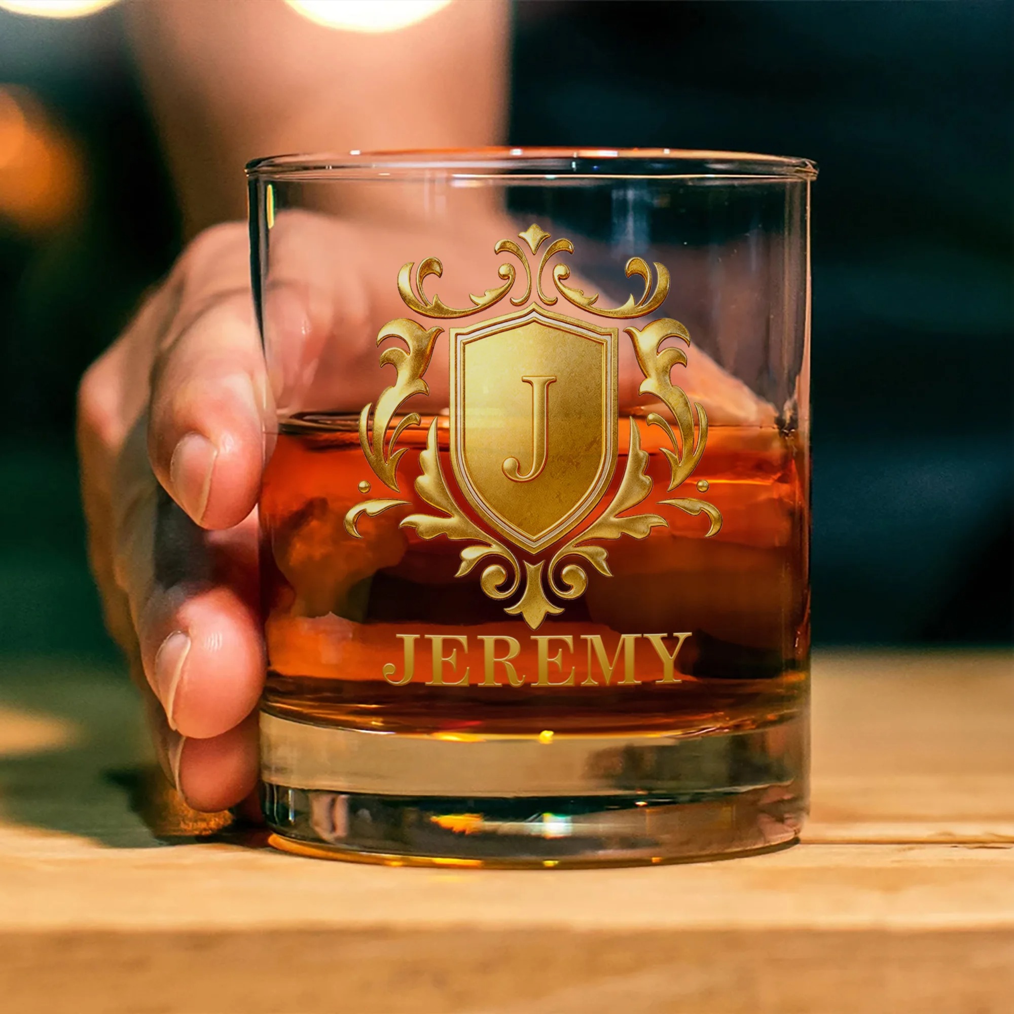 Personalized Golden Badge Initial Name 10 oz Rock Whiskey Glass Old Fashioned Birthday Gift for Man Bartender Whiskey Enthusiast