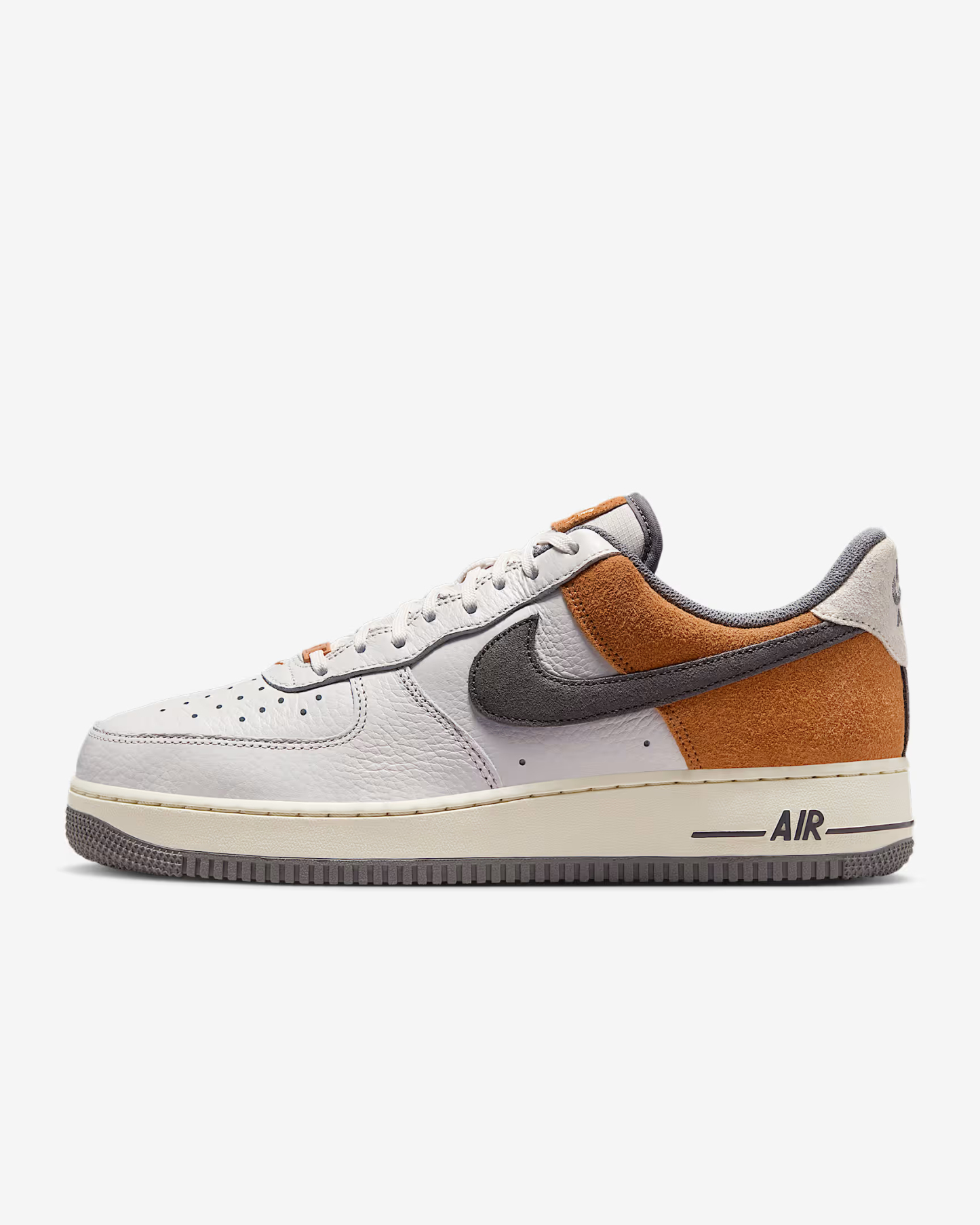 Nike Air Force 1 '07 LV8
