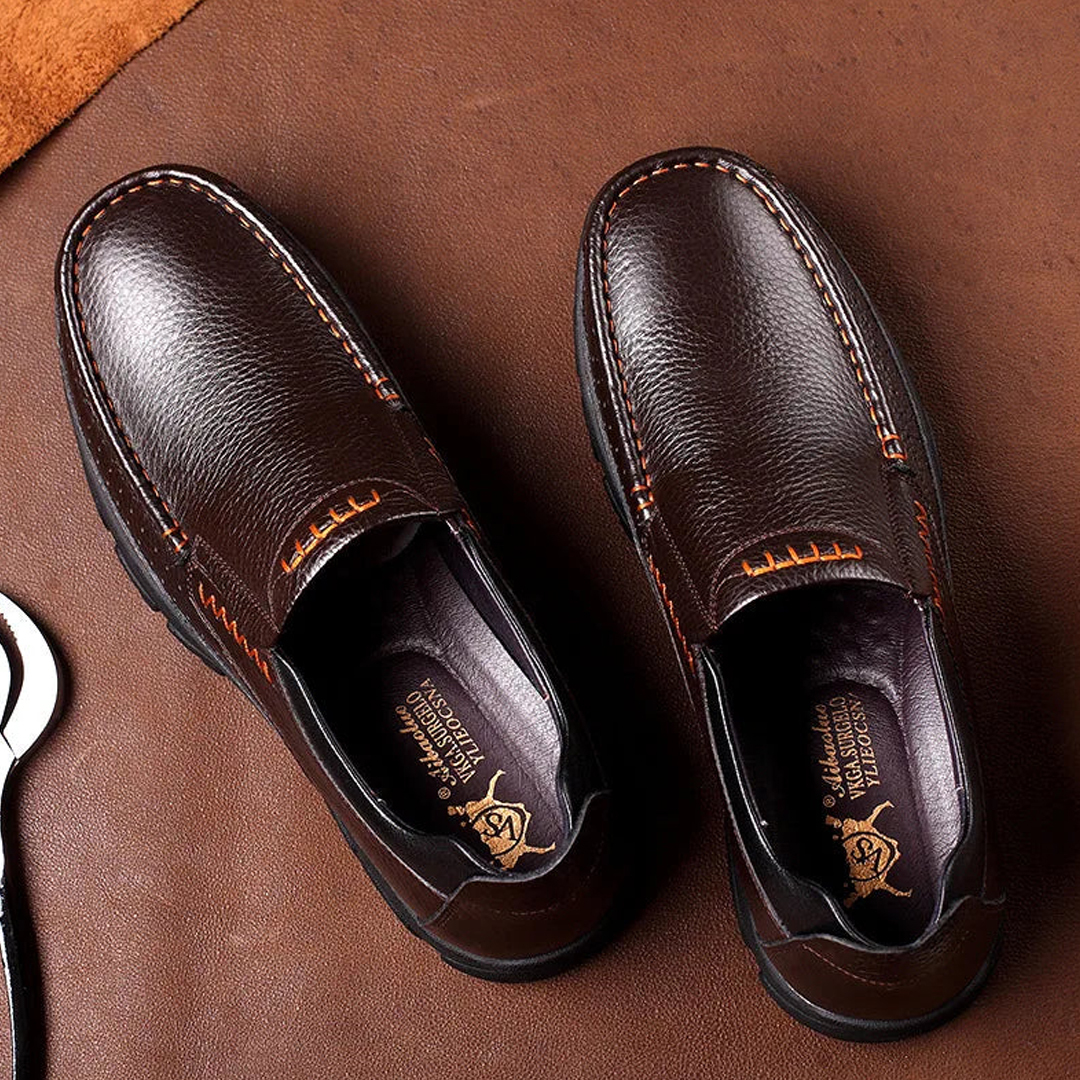 ⏰Limited Time Offer--50% OFF 🎉Men's waterproof and non-slip soft insole corrective leather shoes