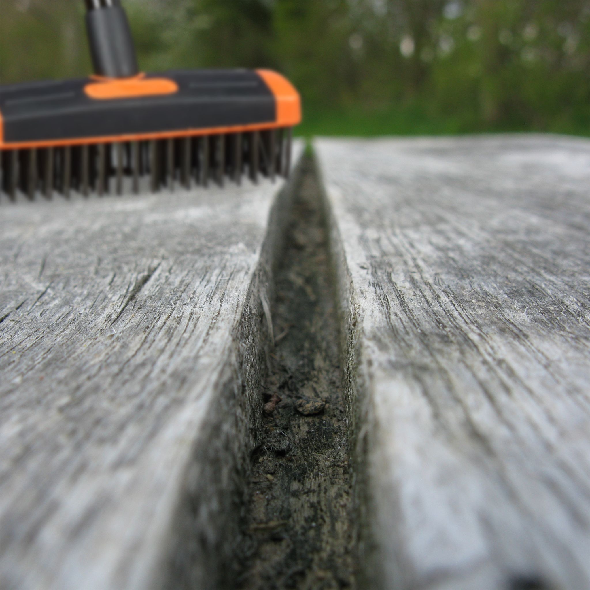 Multifunctional garden weed removal broom three in one