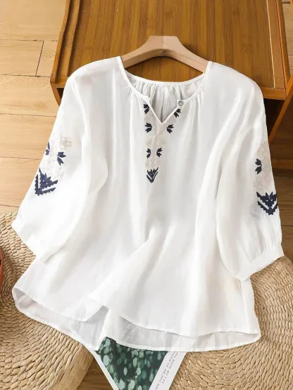 Women's Solid Color V-neck 3/4 sleeves Positioning Embroidery Casual Cotton And Linen Tops