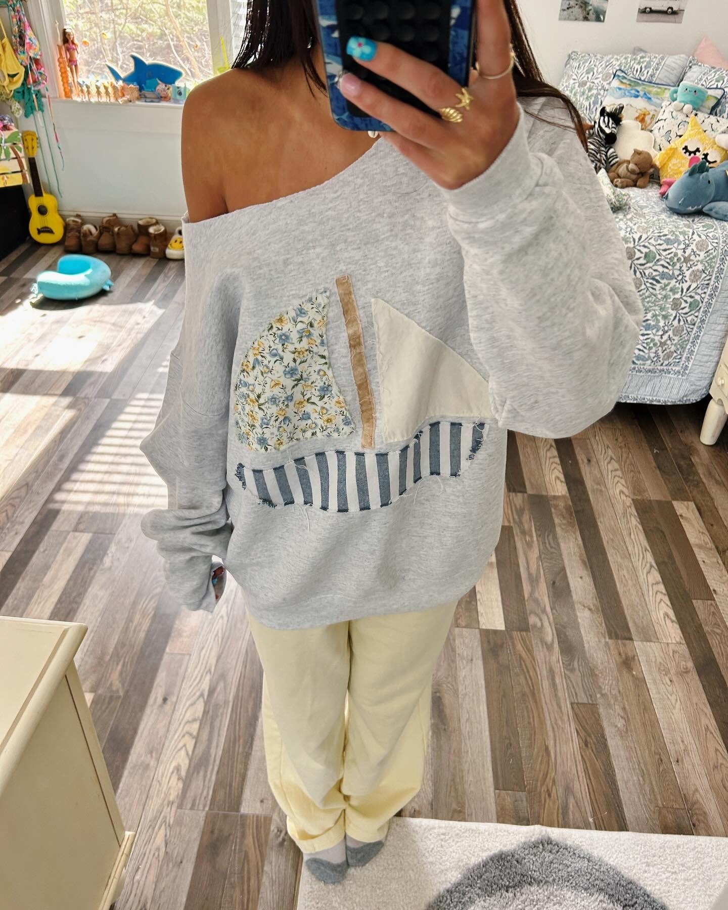 Women's Nautical Sailboat Patch One-Shoulder Pullover Sweatshirt