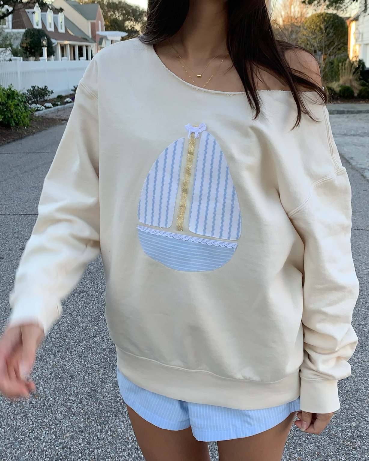 Women's Nautical Sailboat Patch One-Shoulder Pullover Sweatshirt