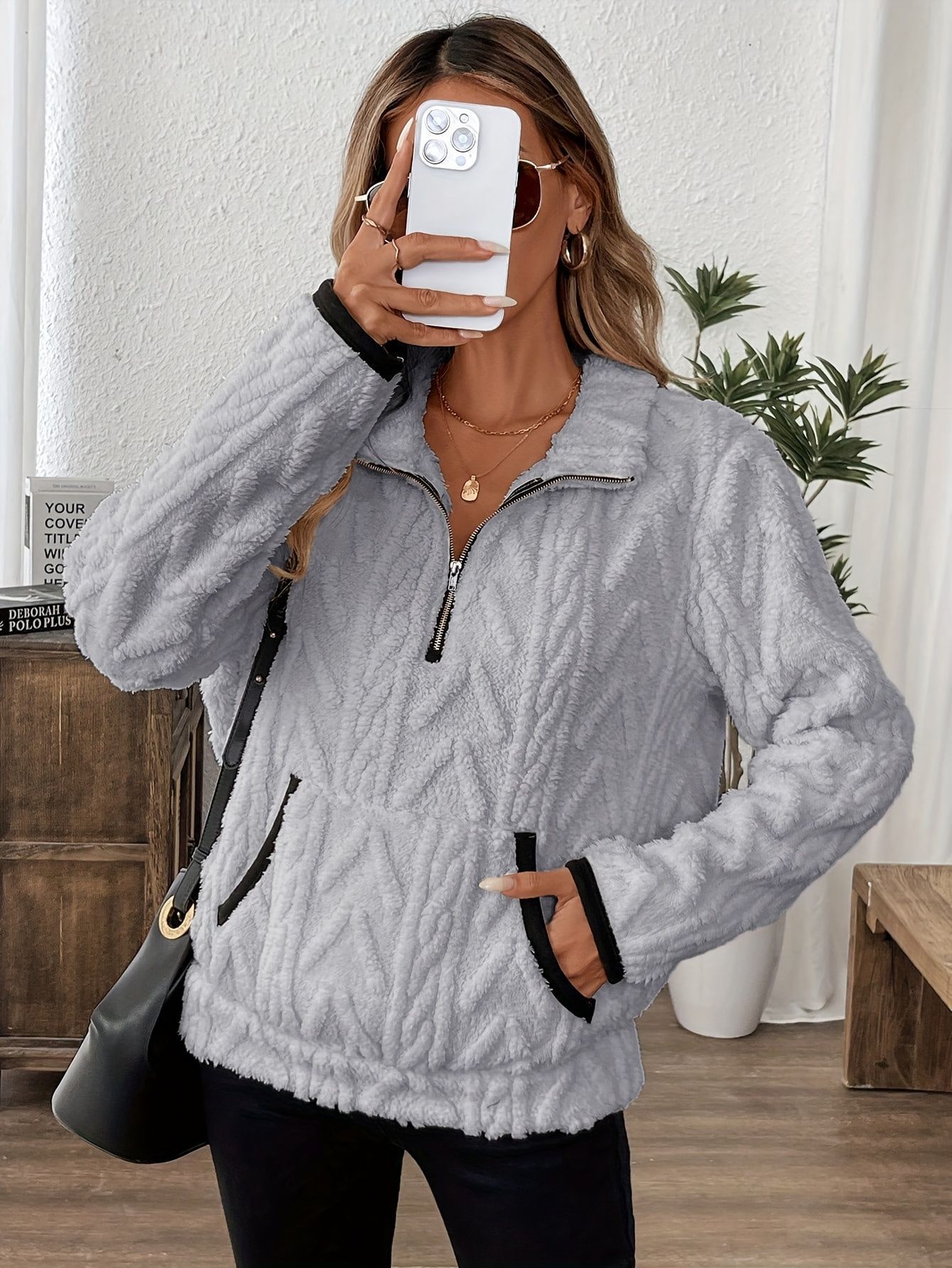 Women's Casual Pocket Zipper V Neck Lambswool Lining Sweatshirt