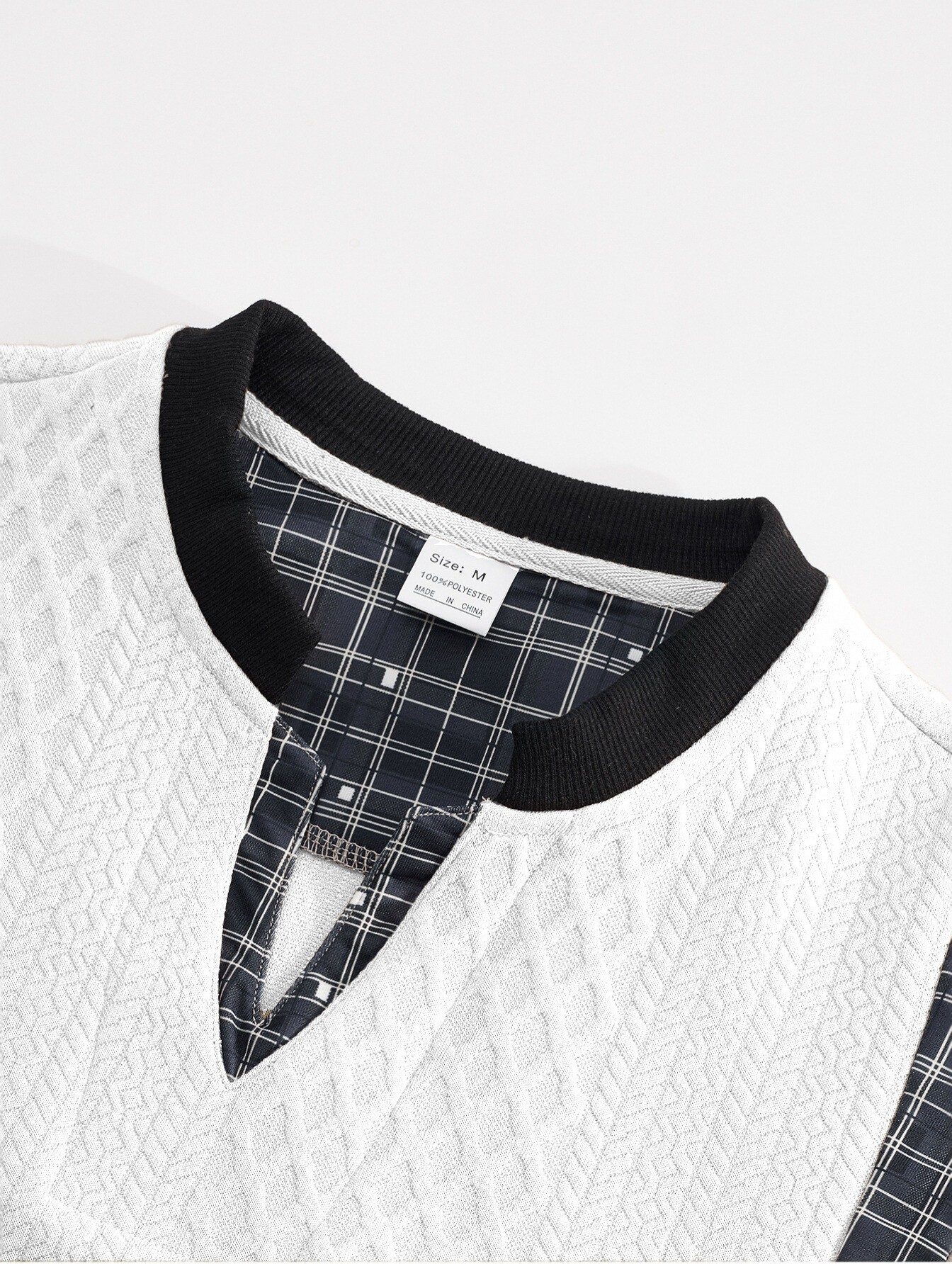 Men’s Fashionable Cotton V-Neck Sweater