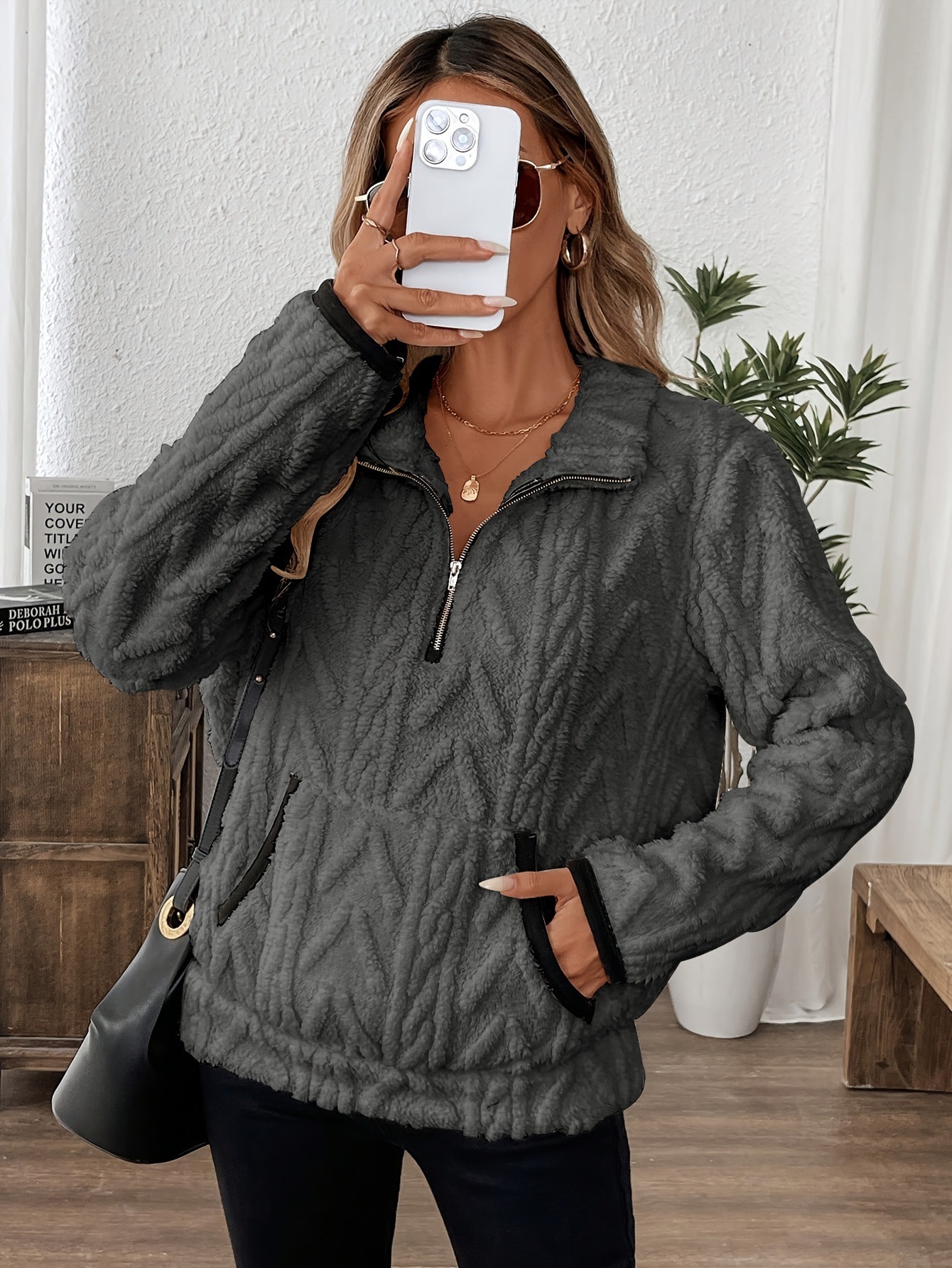 Women's Casual Pocket Zipper V Neck Lambswool Lining Sweatshirt