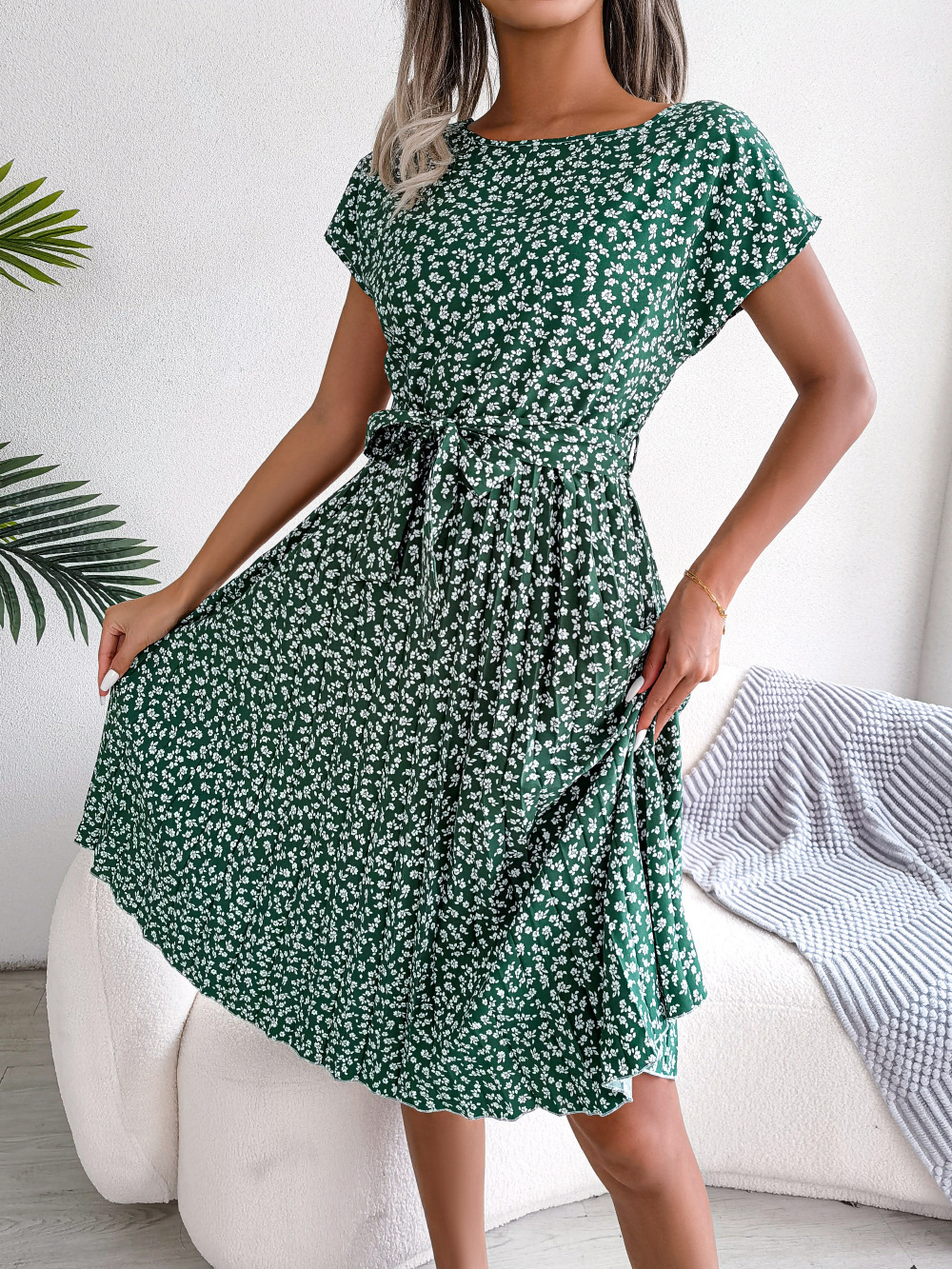 Elegant Floral High-Waist Maxi Dress