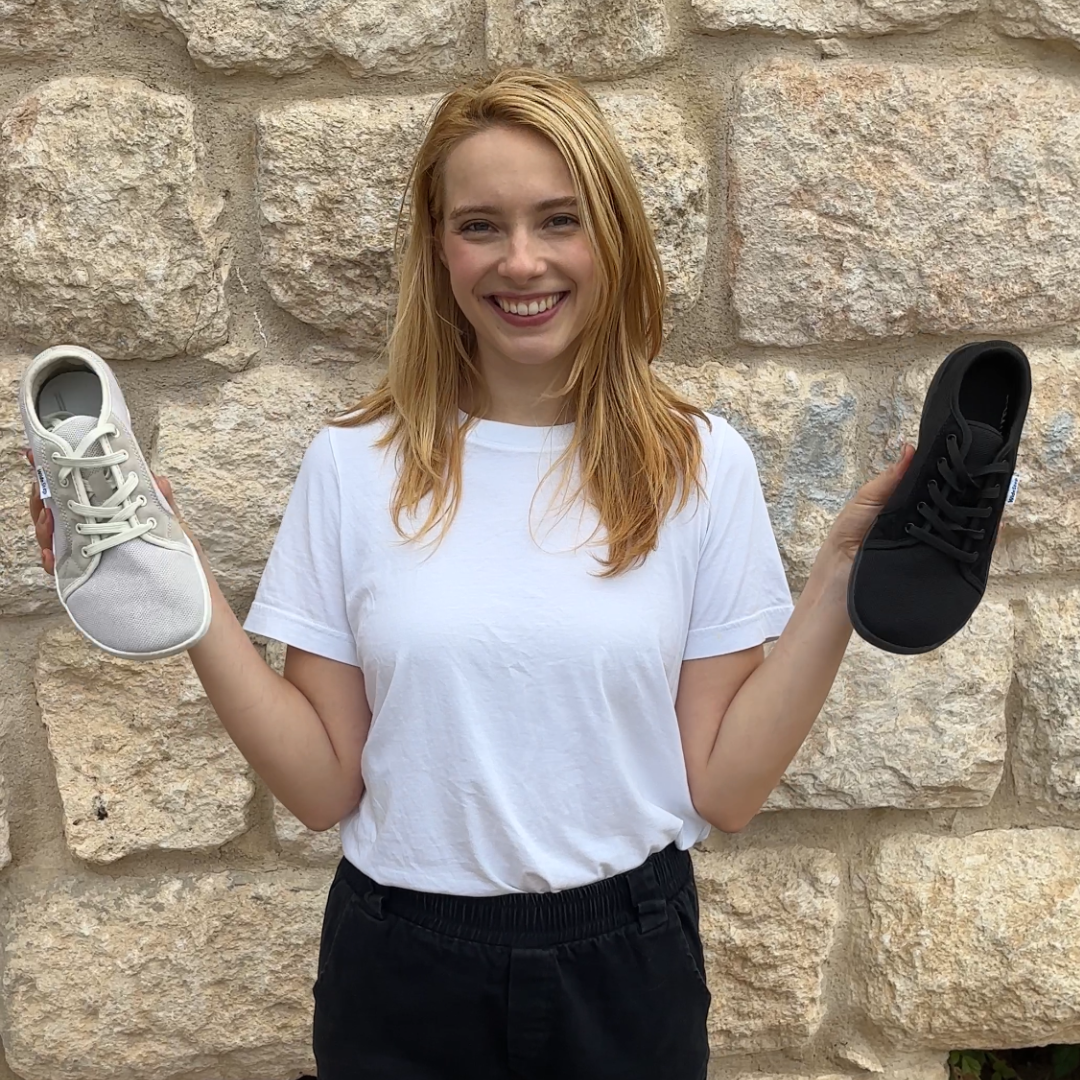 EXTRA WIDE DRESS SNEAKERS (37).png__PID:aabaf7c1-9292-4880-b7d1-f45200ff7990