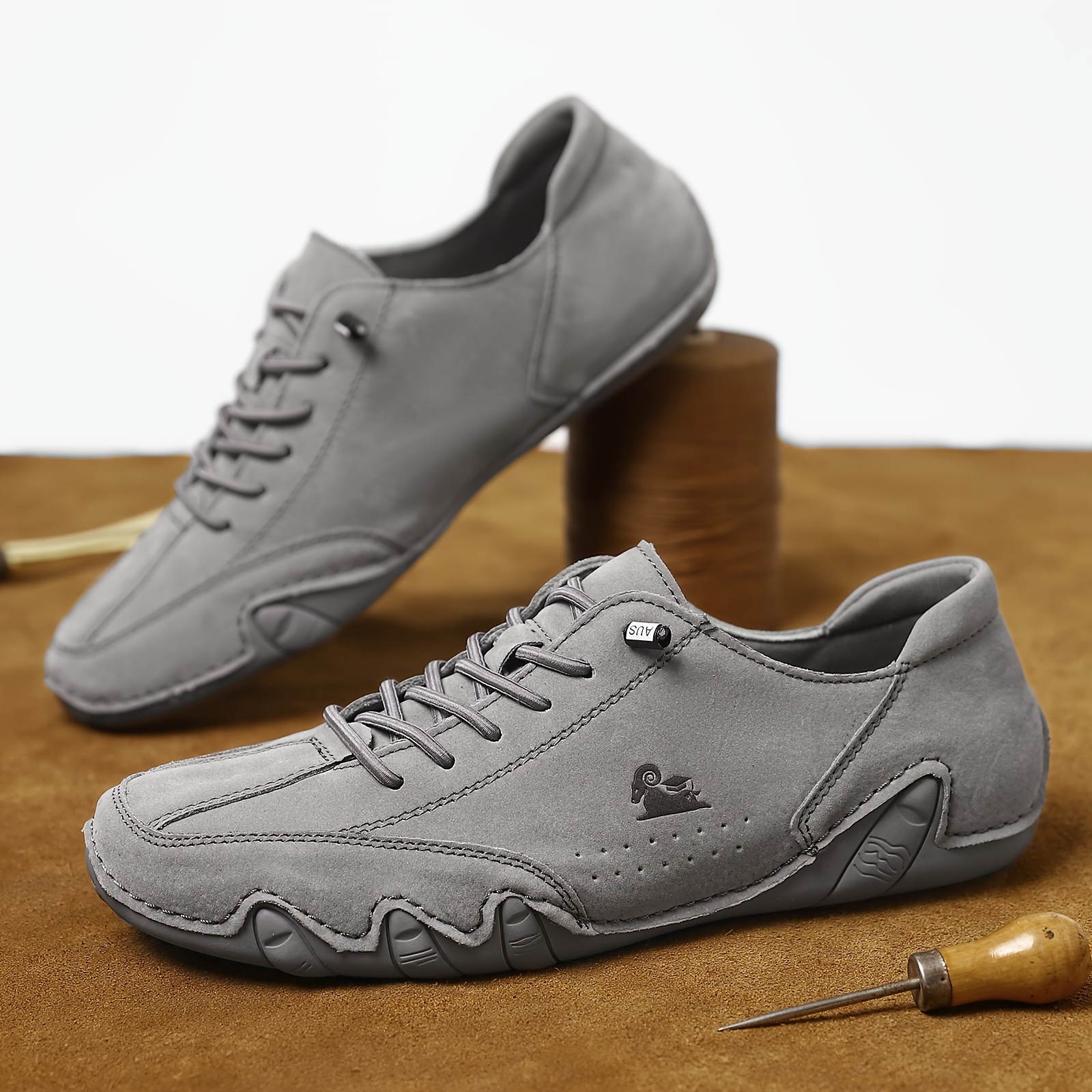 KINODAY Antelope Graphic Fashion Walking Shoes  Low-top Lace Up Casual Sneakers  Non-slip Flat Shoes