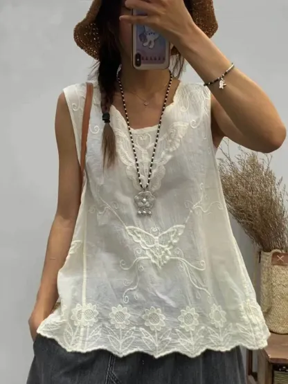 Women's Round Neck Sleeveless Casual Cotton And Linen Embroidered Top