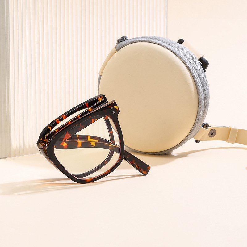 Foldable Presbyopia Glasses Presbyopia Glasses AntiBlue Light Fashion Foldable Newspaper