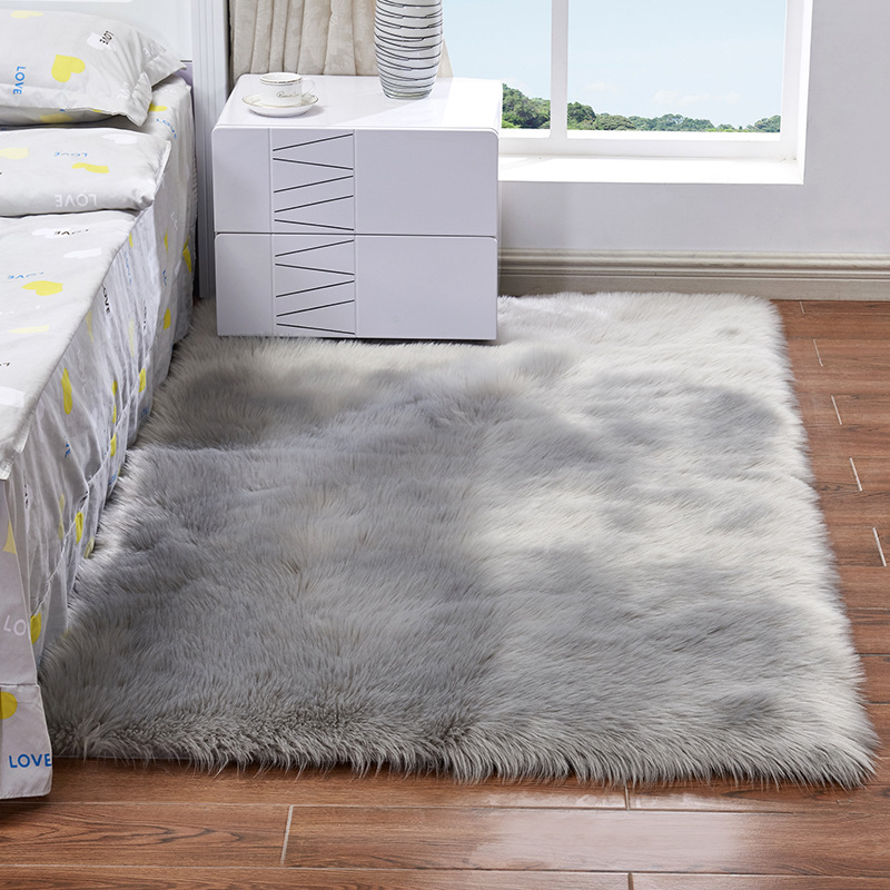 Hot Selling Carpet for Bedroom and Living Room, Bedside Rug, Home Use Faux Fur Plush Carpet, Stain Resistant and Easy to Clean