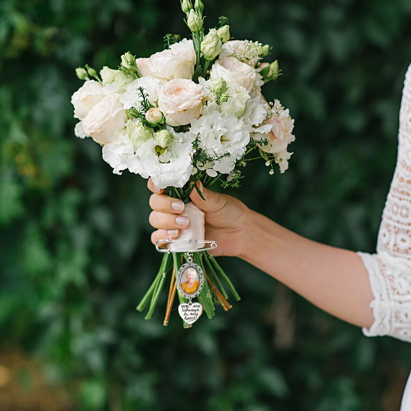 Personalized Angel Wings Pin Brooch Wedding Bouquet Photo Charm Wedding Memorial Gift for Bride