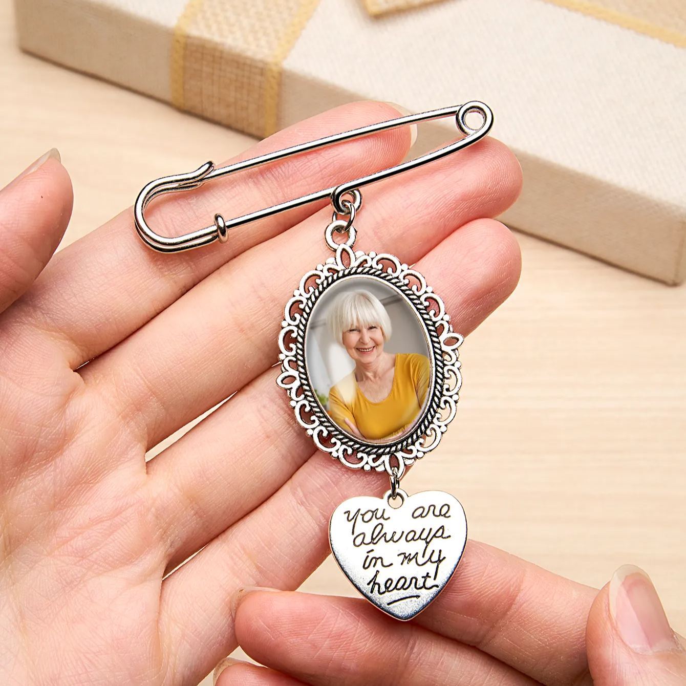 Personalized Angel Wings Pin Brooch Wedding Bouquet Photo Charm Wedding Memorial Gift for Bride