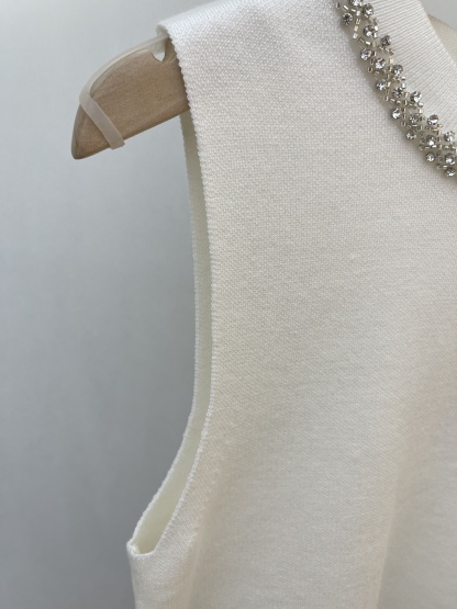  Crystal - Trimmed Knit Sleeveless Blouse