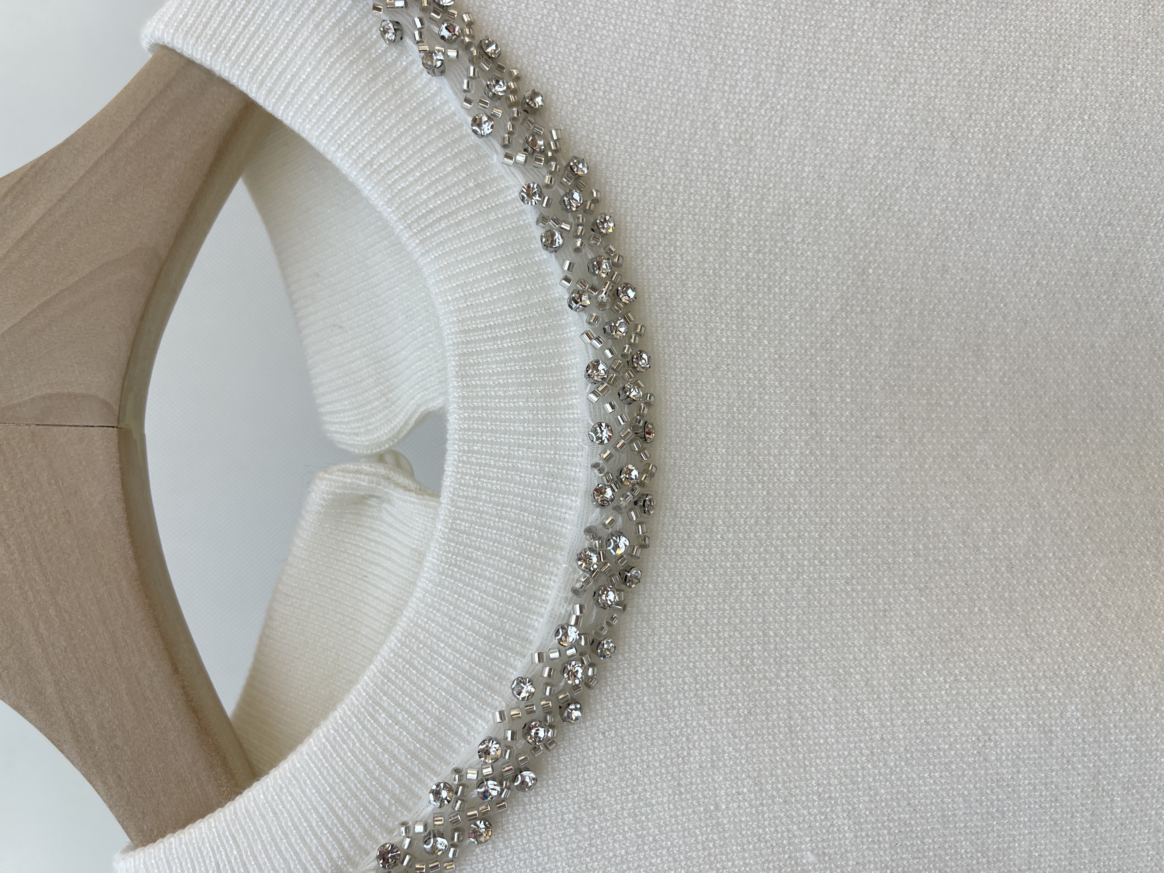  Crystal - Trimmed Knit Sleeveless Blouse