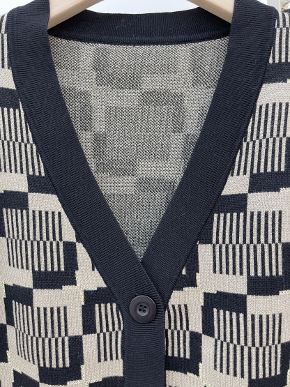 Geometric - Print Knit Cardigan and Skirt Set