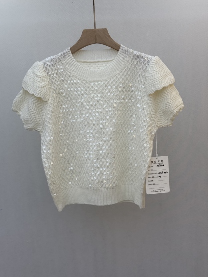  Sequin - Embellished White Knit Short - sleeve Top