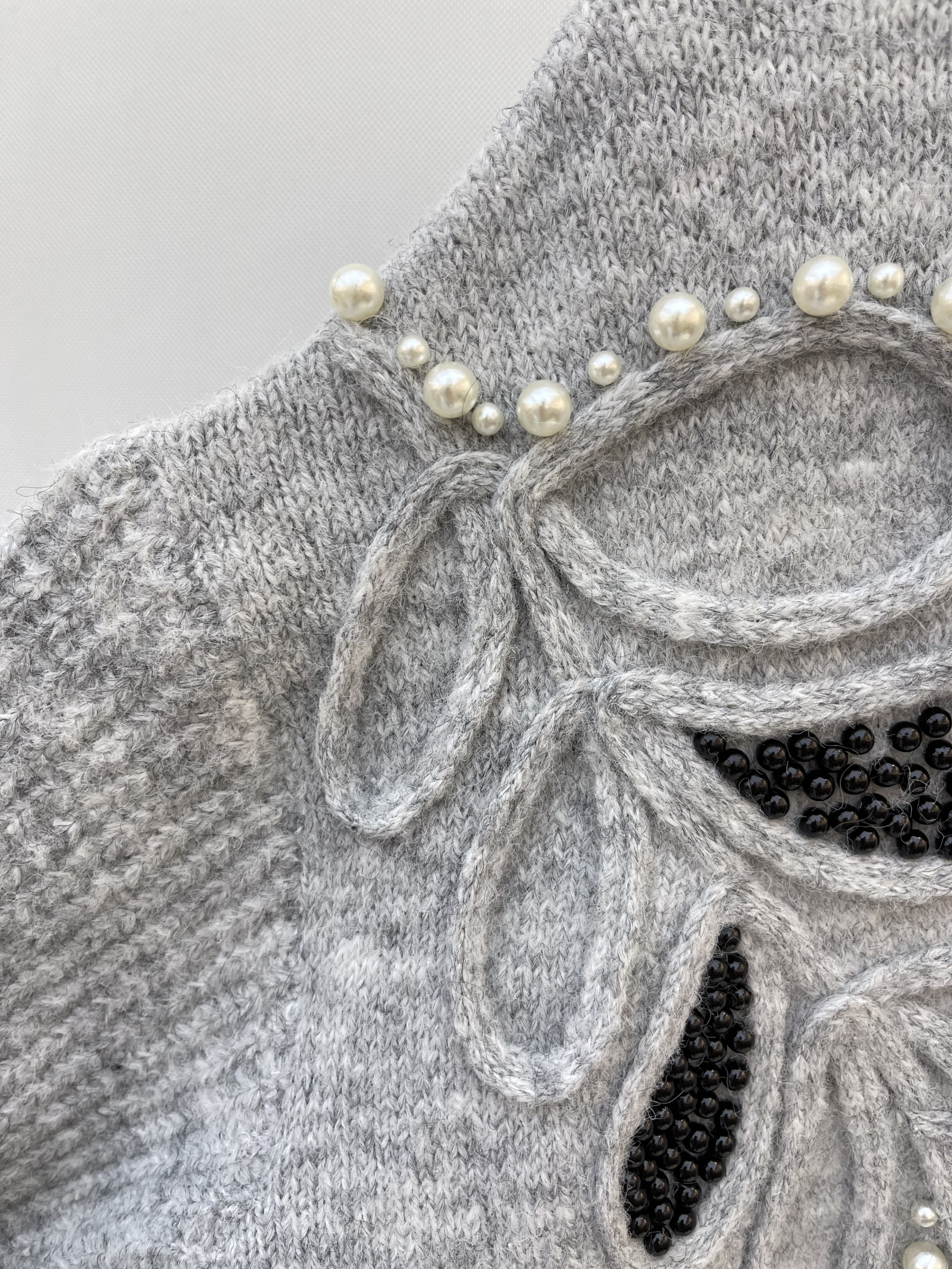 Crew - neck Knit Pullover in Grey with Decorative Beaded and Sequined Motifs