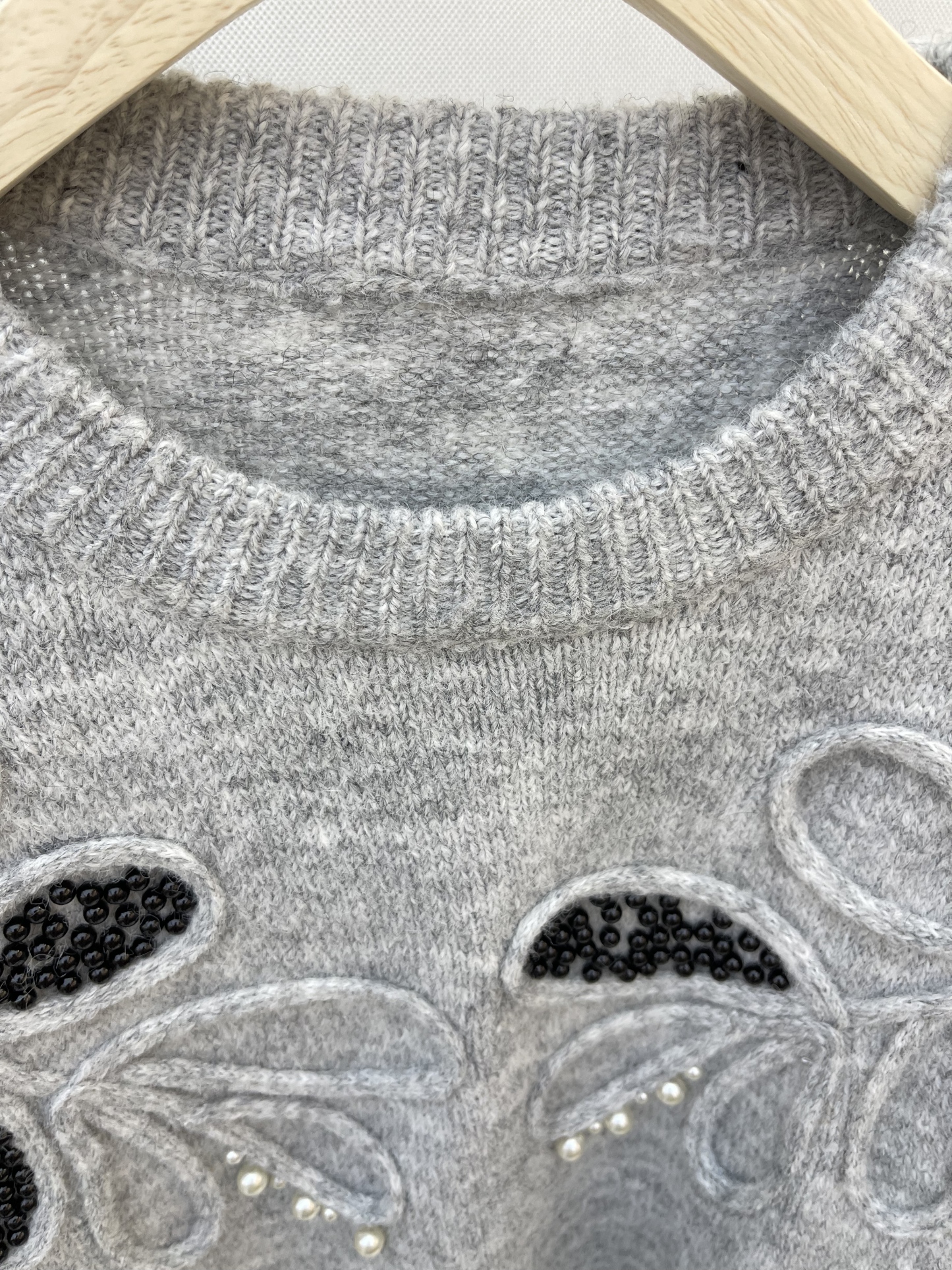 Crew - neck Knit Pullover in Grey with Decorative Beaded and Sequined Motifs