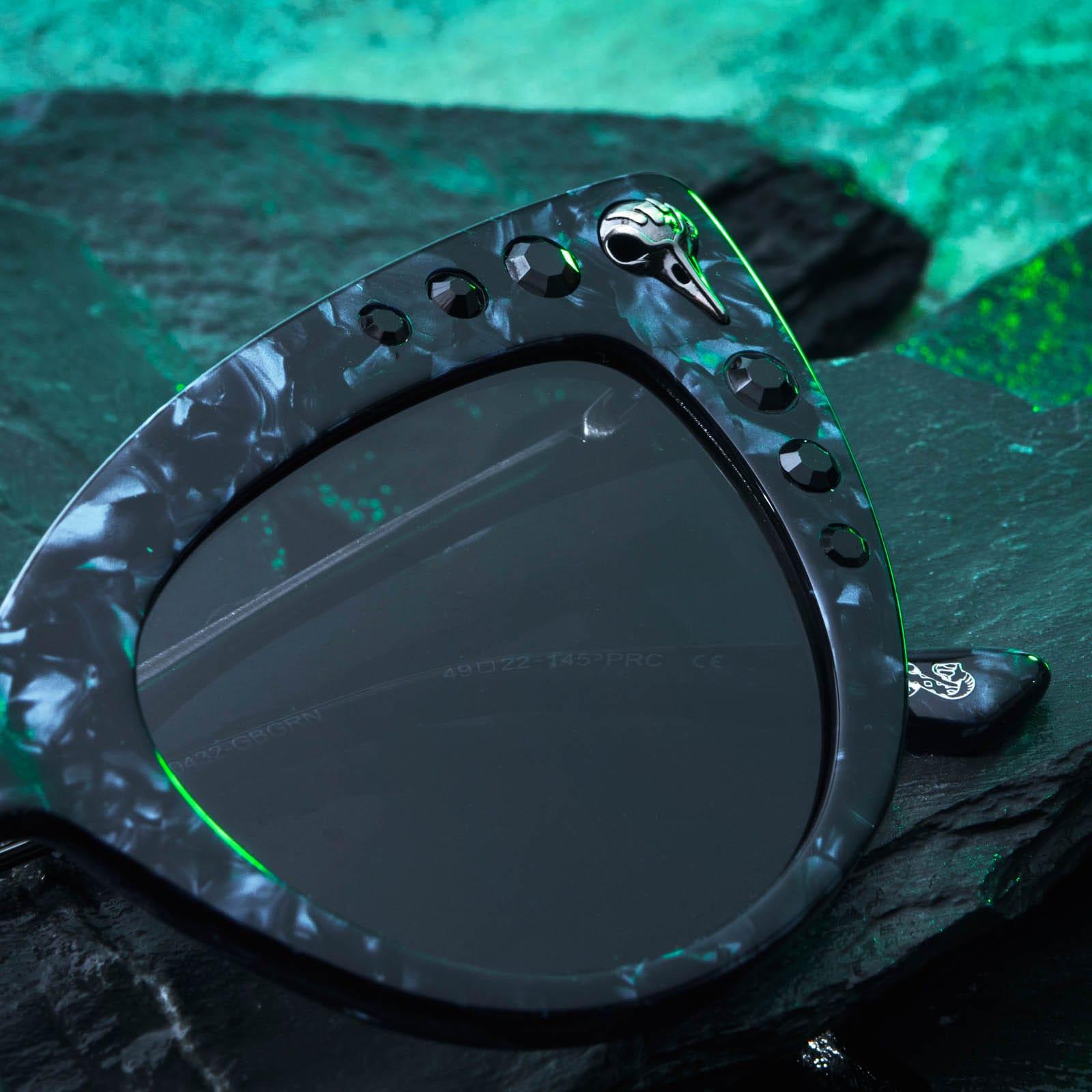 BELLATRIX™ - GEO BLACK + GREY SUNGLASSES