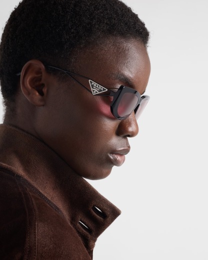 PRAthtDA Strawberry Lenses Sunglasses With Triangle Logo