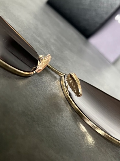 Prathtda PR 57Y ZVN3D0 Sunglasses With Triangle Logo in Gold and Brown NWT 585