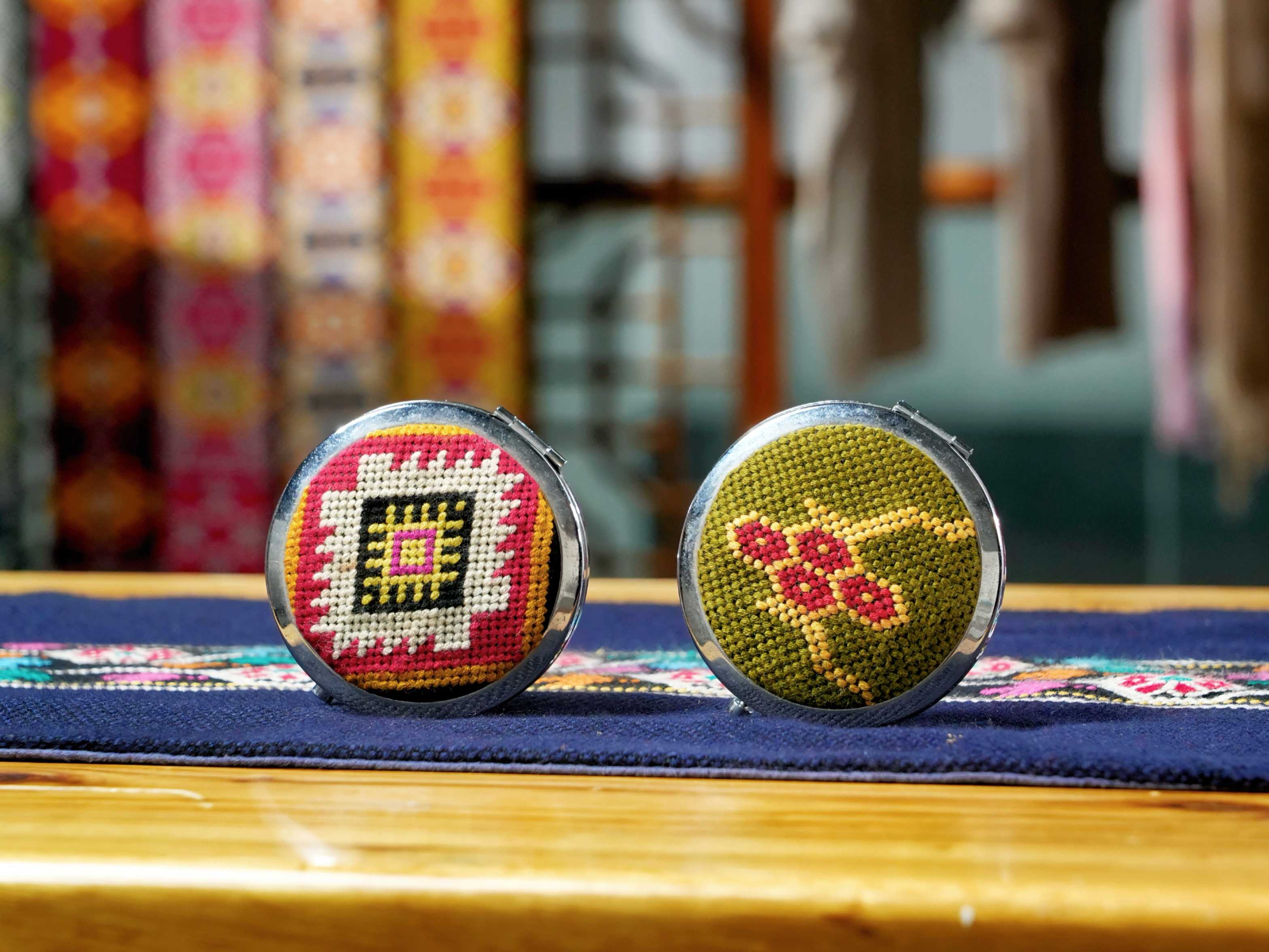 Silankapu Tujia Brocade Mirror